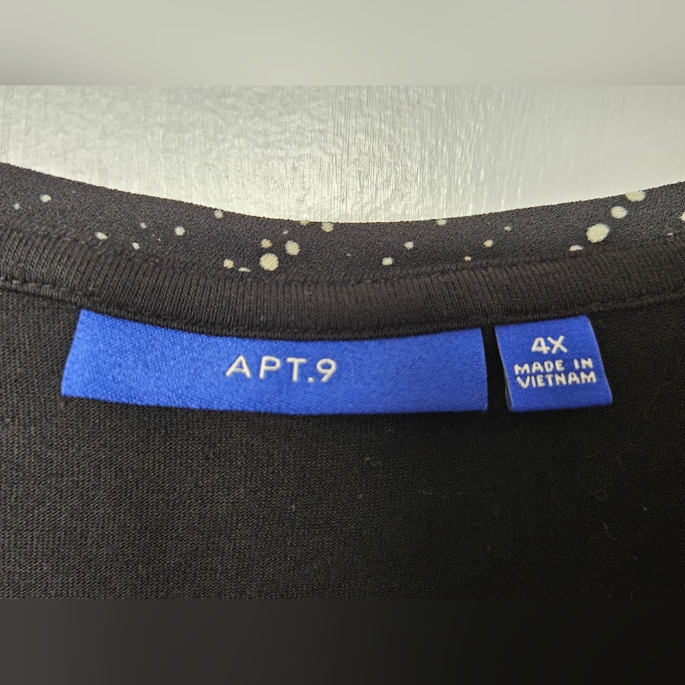 Apt 9 Short Seeved Top. Size 4X. - Picture 2 of 4